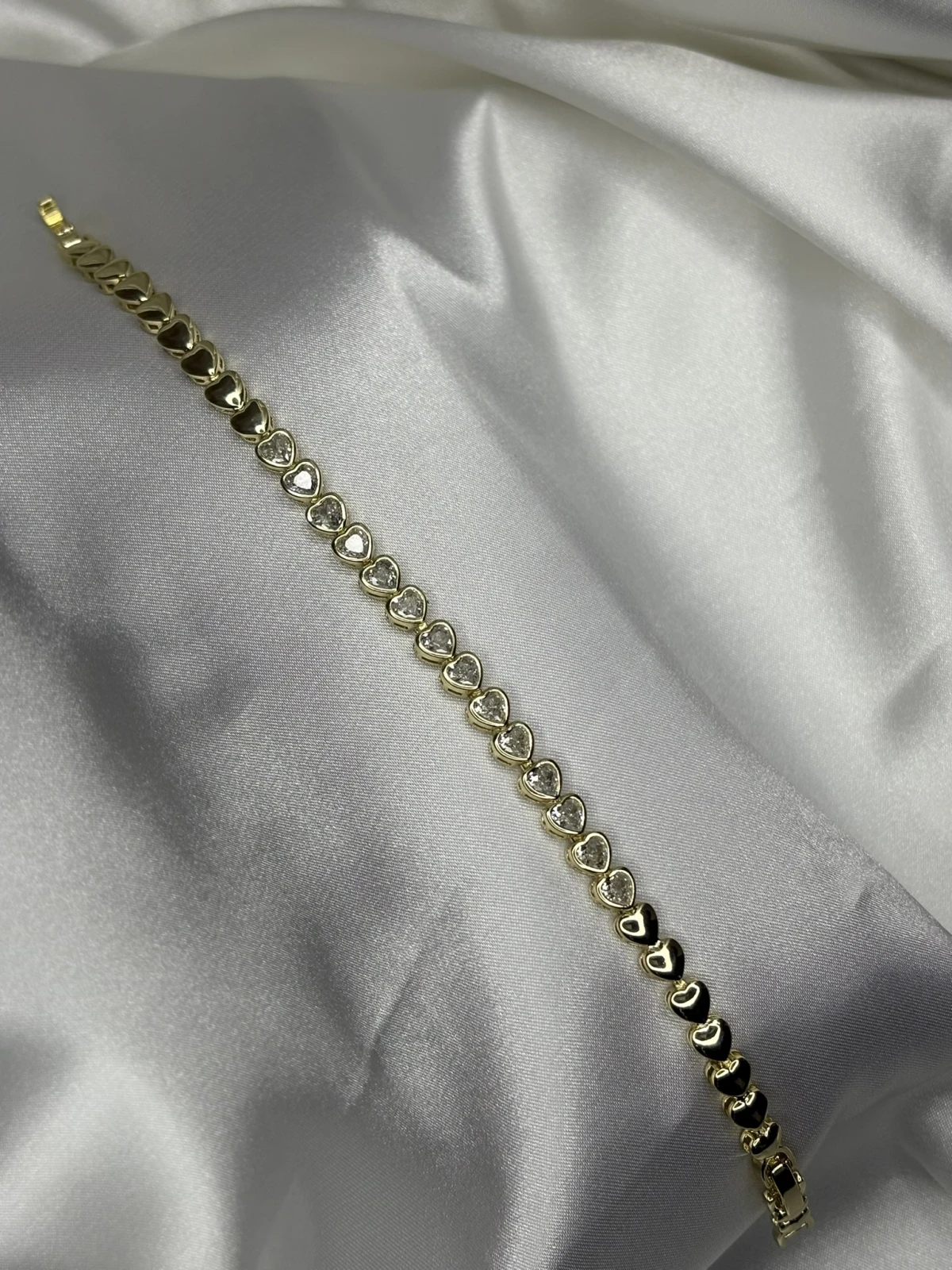Taşlı Kalp Model Bileklik