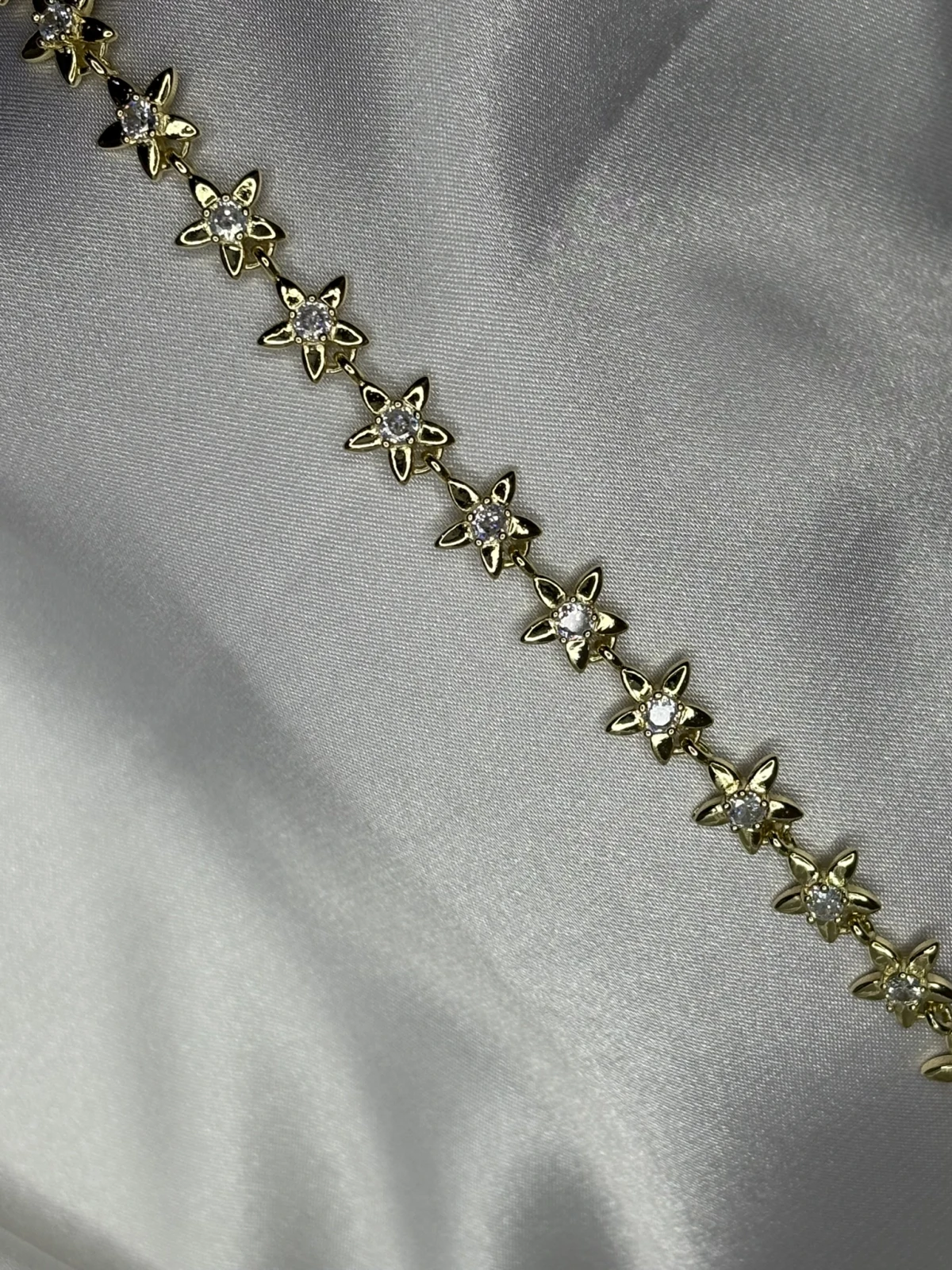 Taşlı Papatya Model Bileklik