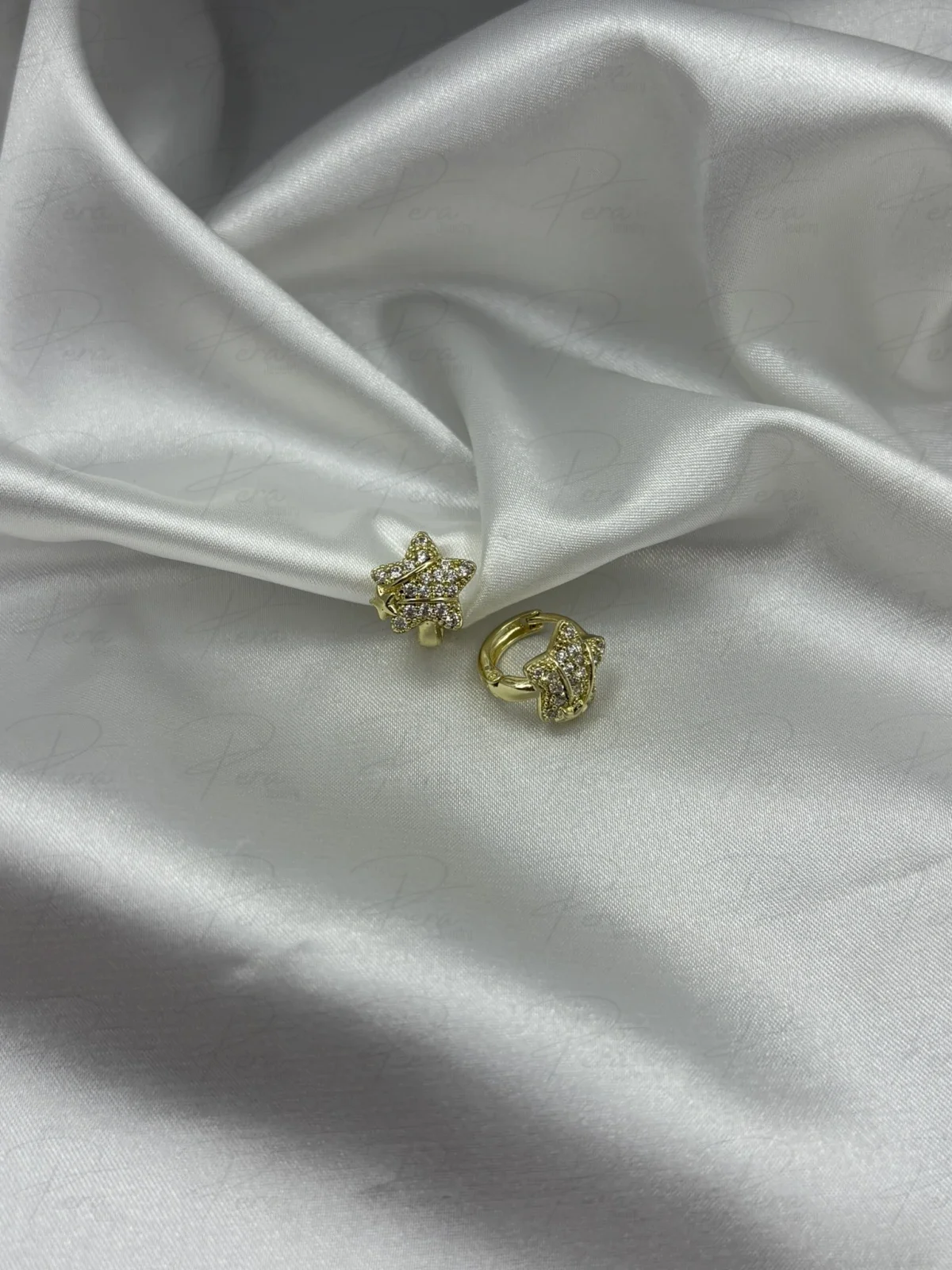 14K Yıldız Model Taşlı Küpe